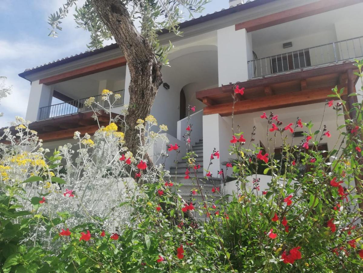 Apartamento Body And Soul Cala Gonone Exterior foto